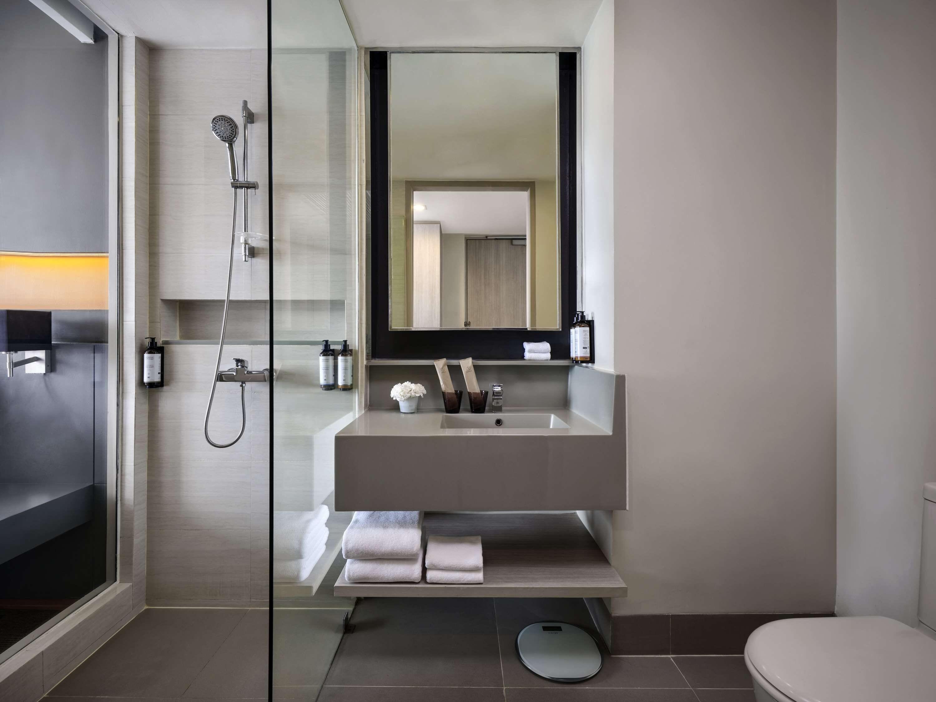 Deluxe Room with 2 single beds, High floor